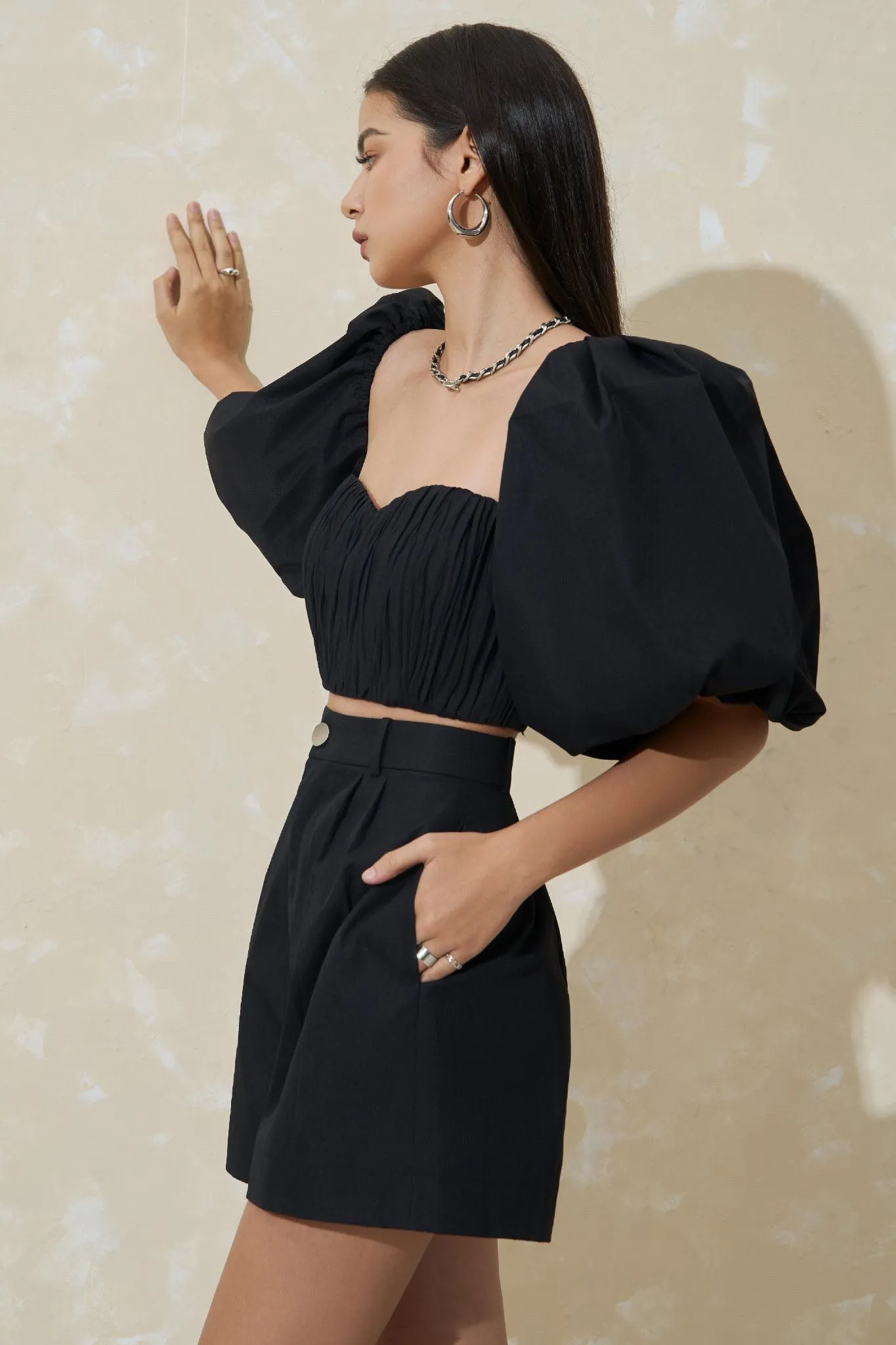 Ara Puff Sleeve Cropped Top