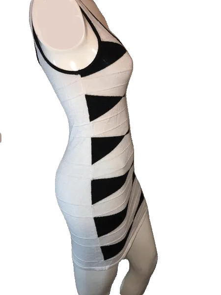 Bebe 60's Black and White Spaghetti Strap Sweater Dress Size M SKU 000168