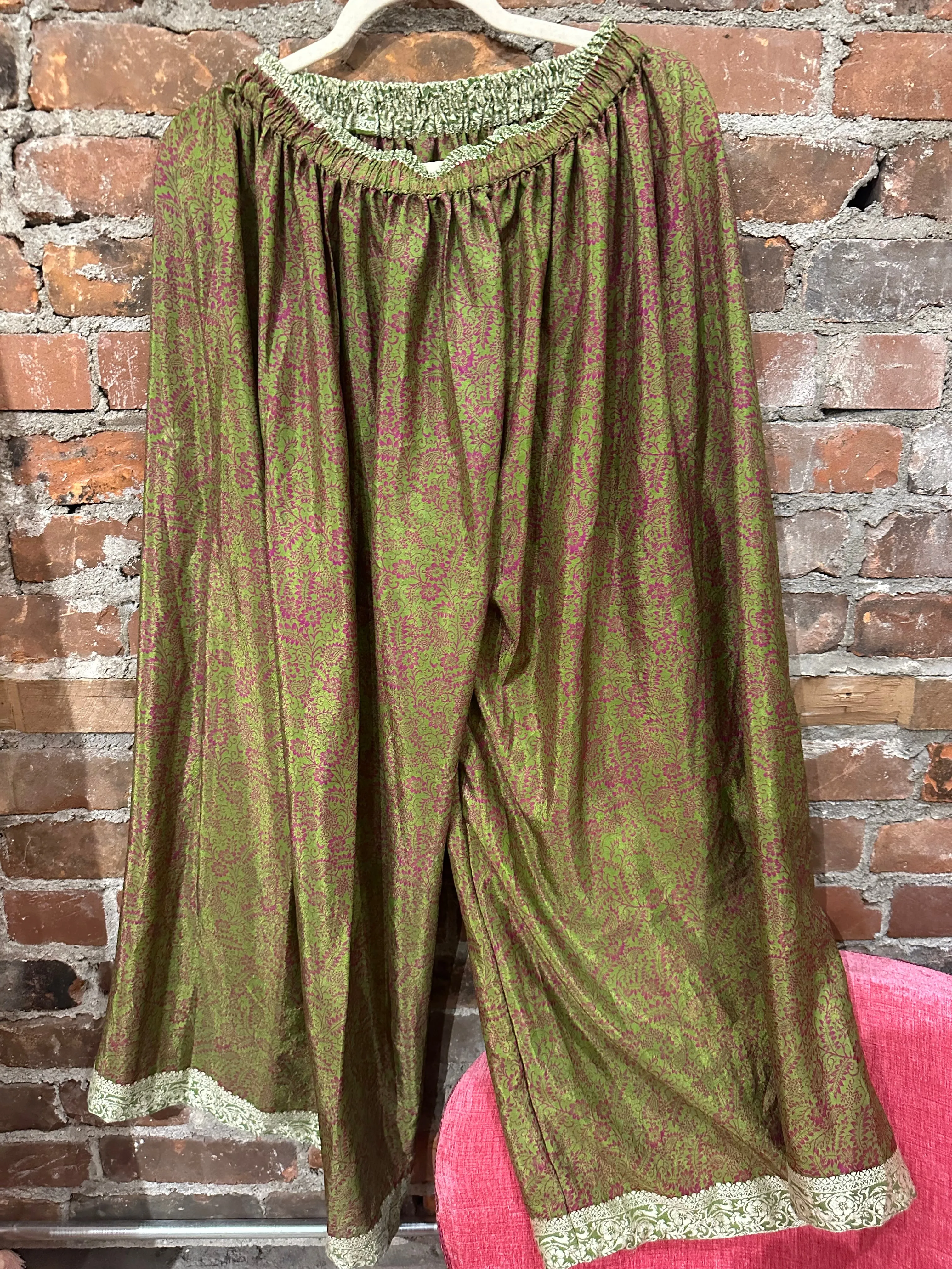 Pure vintage silk pants - green/rasberry (Copy)